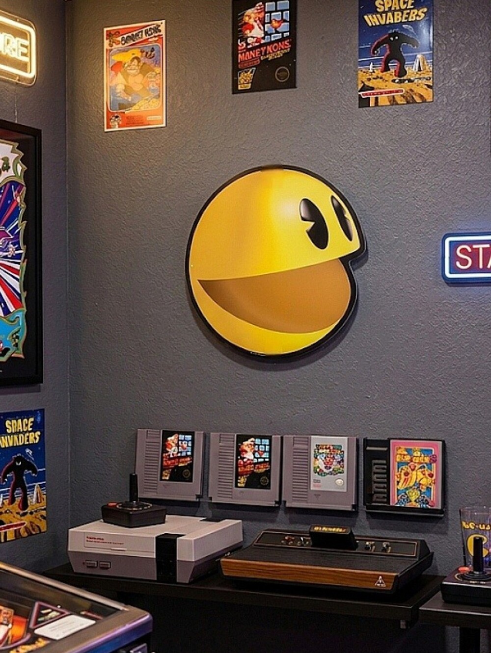 Pac-Man Wood Wall Hanging